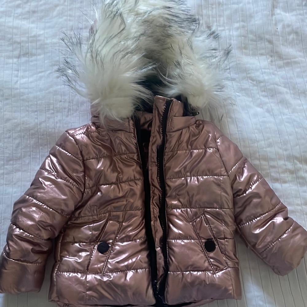 Super cute Urban Republic pink metallic puffer